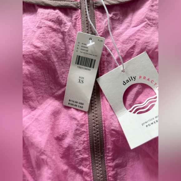 🆕 Daily Practice Puff Sleeve Front Zip Pink and Tan Short Sleeve Romper - Picture 7 of 13